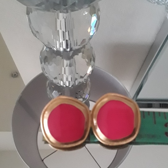 ABSOLUTELY GORGEOUS - Picture 2 of 3